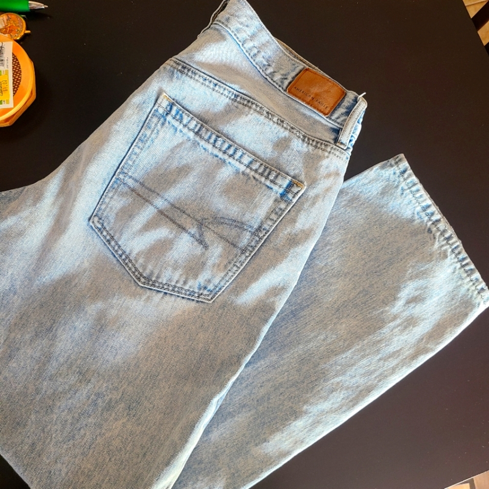 American Eagle Outfitters 90s Boyfriend